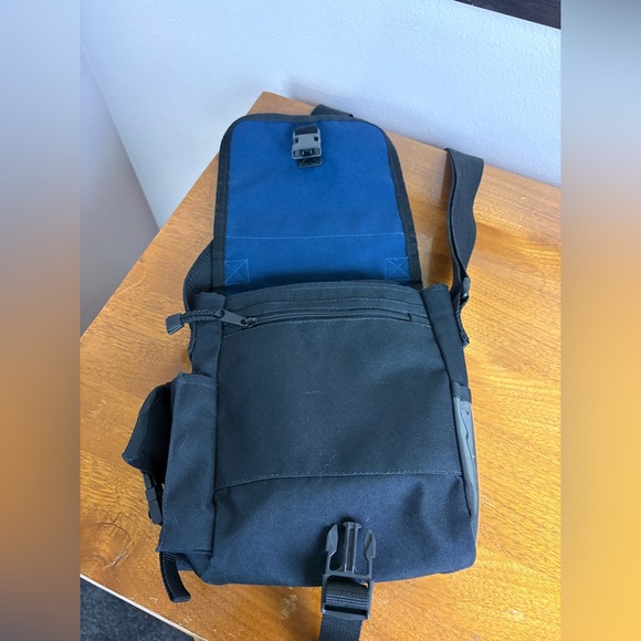 Dickies black canvas shoulder / messenger bag - Picture 5 of 8